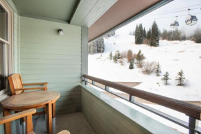 Beautiful Zephyr Mountain Lodge condo with Slope Base View condo